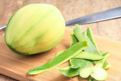 Suka Mangga Muda? Ketahui Manfaatnya